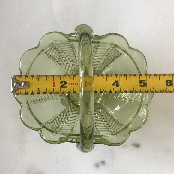 Vintage IMPERIAL GLASS Green Mini-Basket | Marked - Picture 12 of 13
